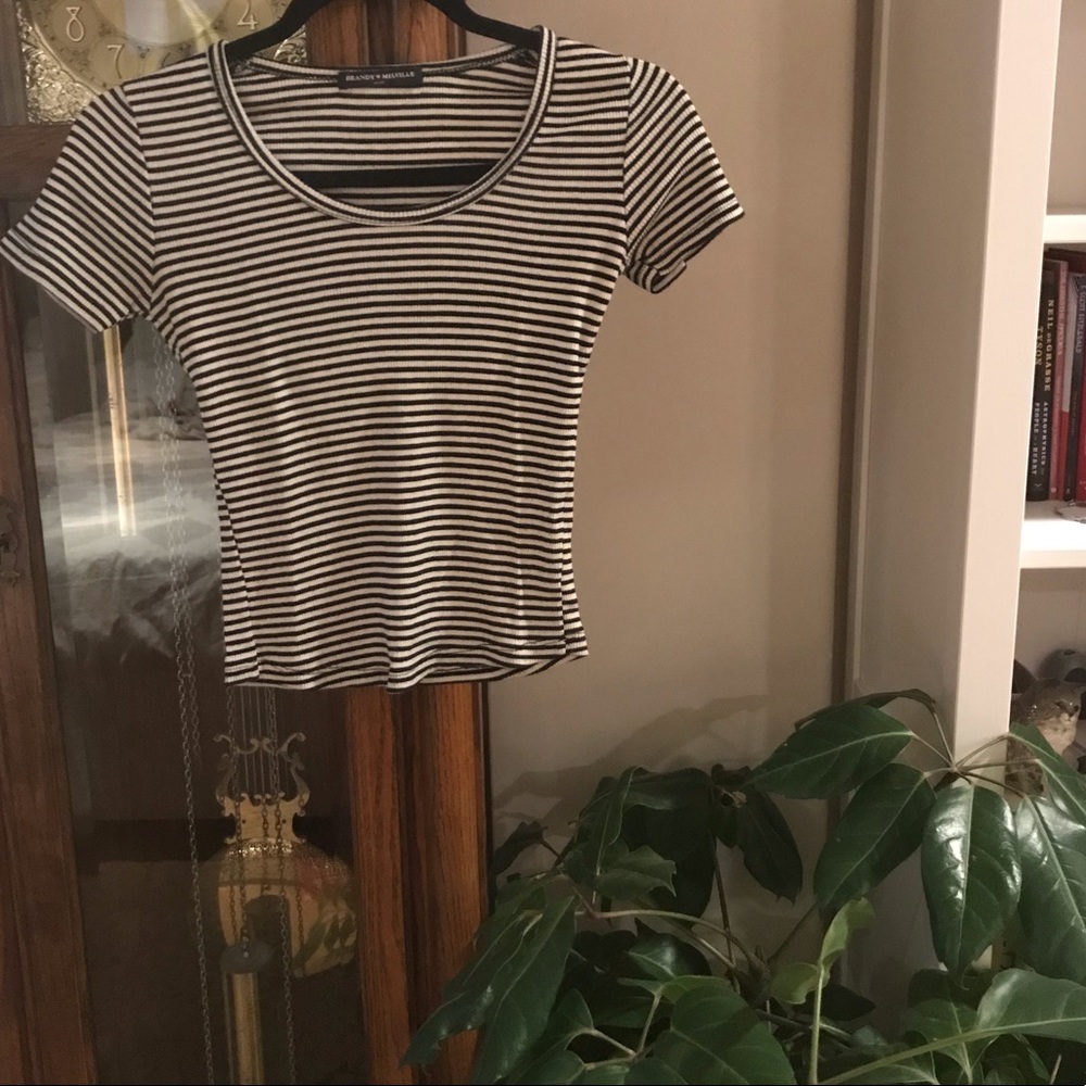 brandy melville striped top 🌻